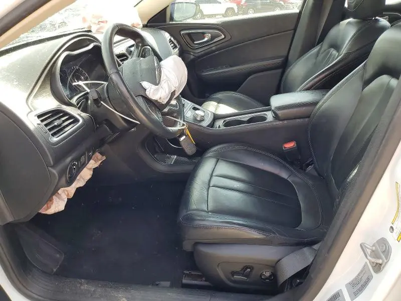 2017 CHRYSLER 200 LIMITED  