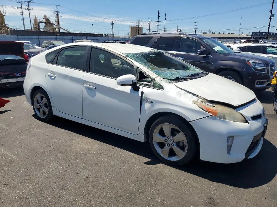 2013 TOYOTA PRIUS PERSONA SERIES SE  