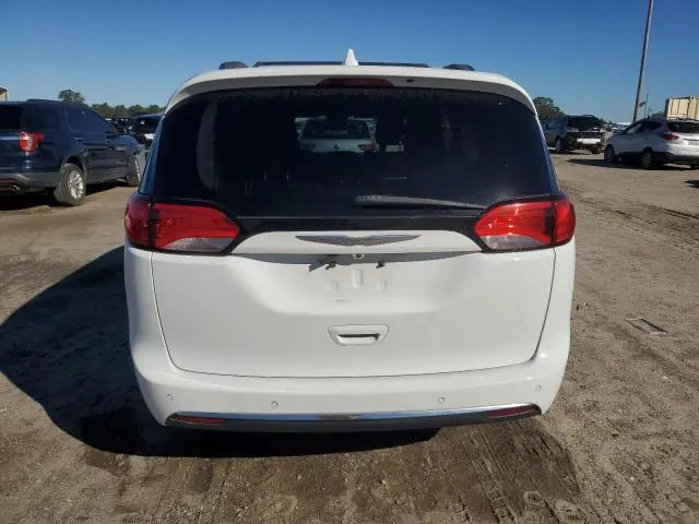 2017 CHRYSLER PACIFICA TOURING L PLUS  