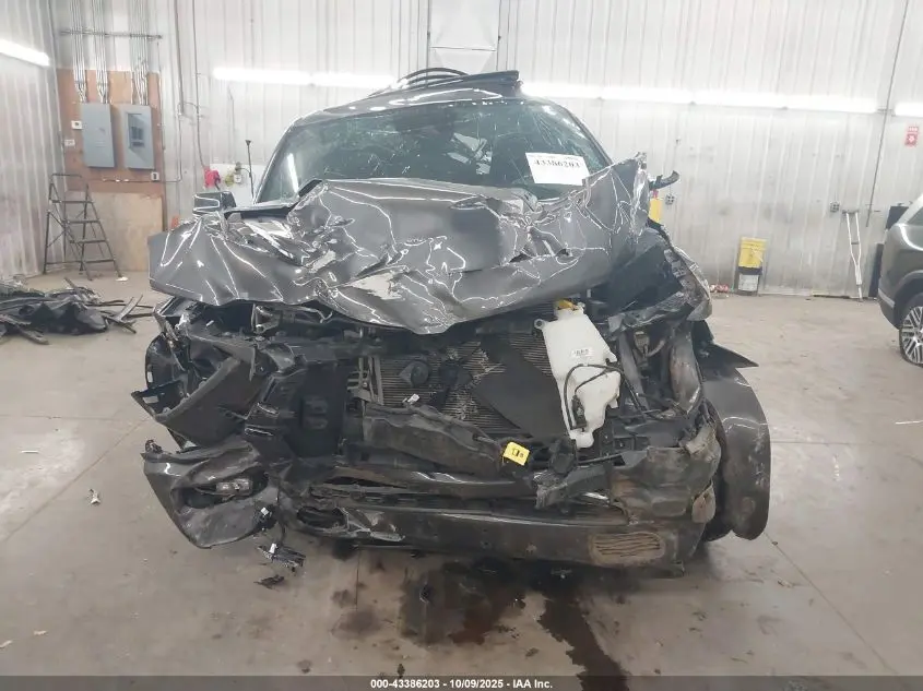 2021 RAM 1500 LARAMIE  4X4 5'7 BOX