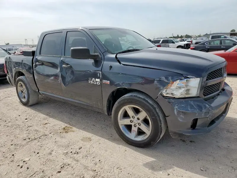 2014 RAM 1500 ST  