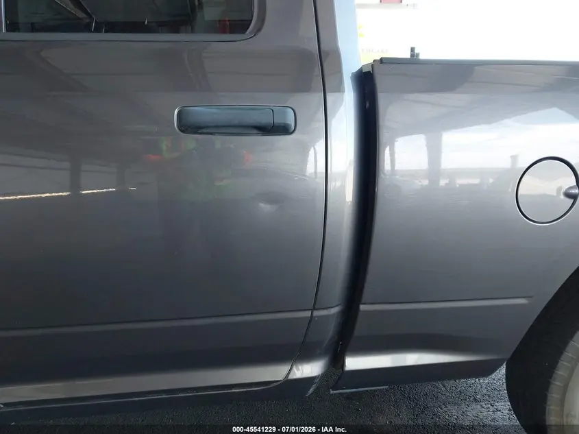 2019 RAM 1500 CLASSIC TRADESMAN  4X2 6'4 BOX