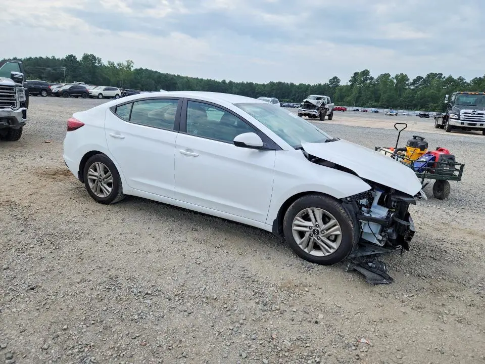 2019 HYUNDAI ELANTRA SEL  