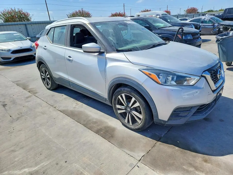 2020 NISSAN KICKS SV  