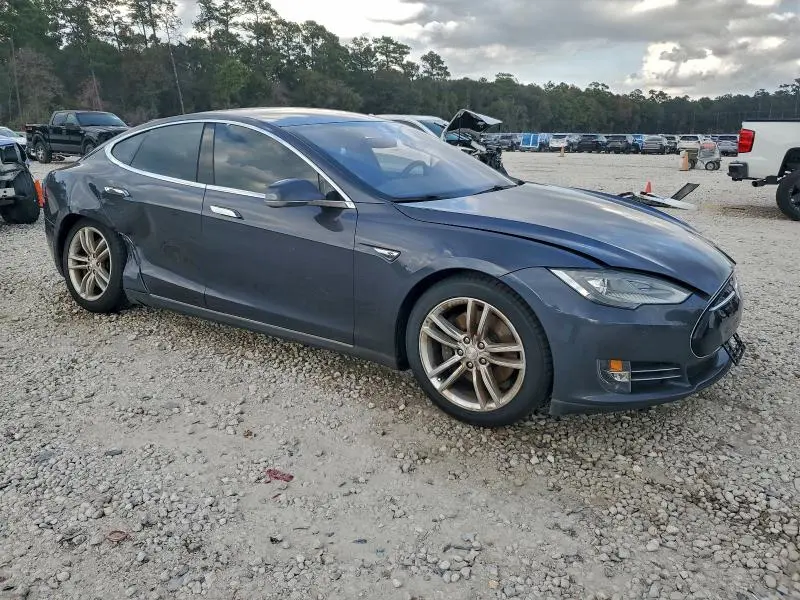 2015 TESLA MODEL S 70D  