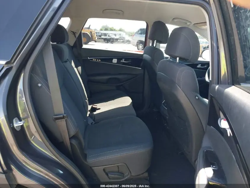 2017 KIA SORENTO 3.3L LX