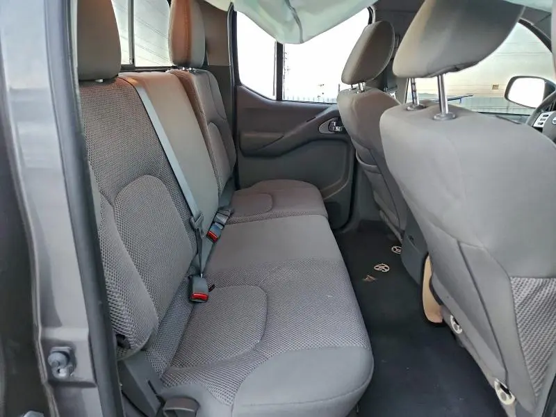 2021 NISSAN FRONTIER S  