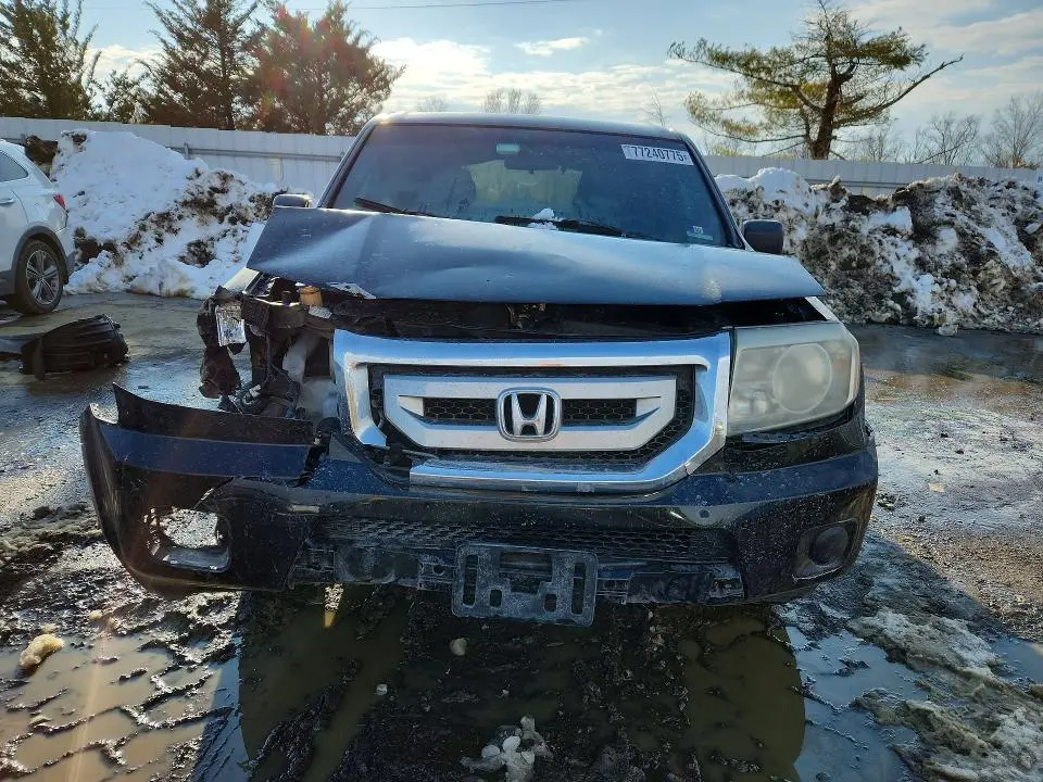 2011 HONDA PILOT LX  