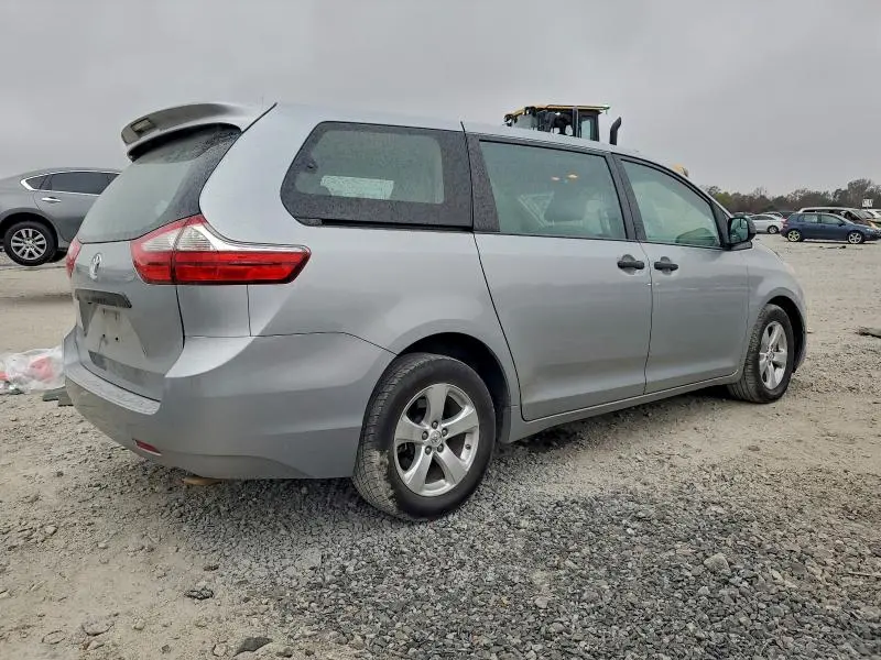 2016 TOYOTA SIENNA   
