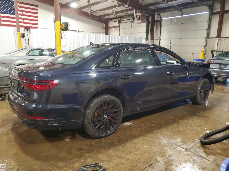 2021 AUDI A8 L E  