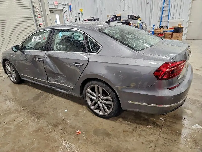 2017 VOLKSWAGEN PASSAT R-LINE  