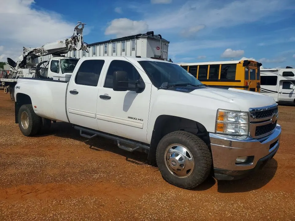 2014 CHEVROLET SILVERADO K3500 LT  
