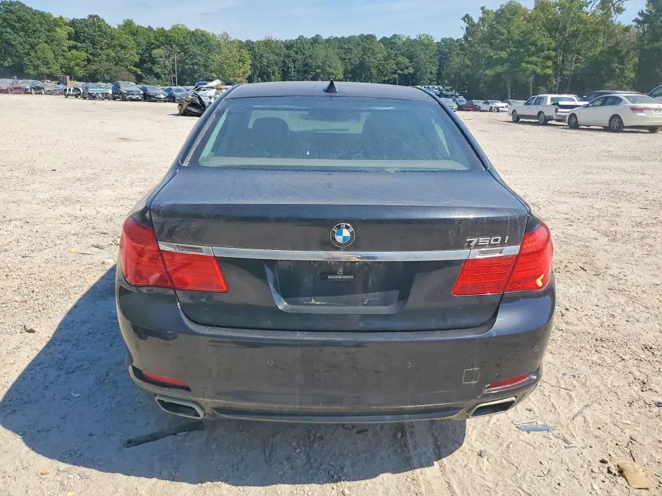 2012 BMW 750 XI  