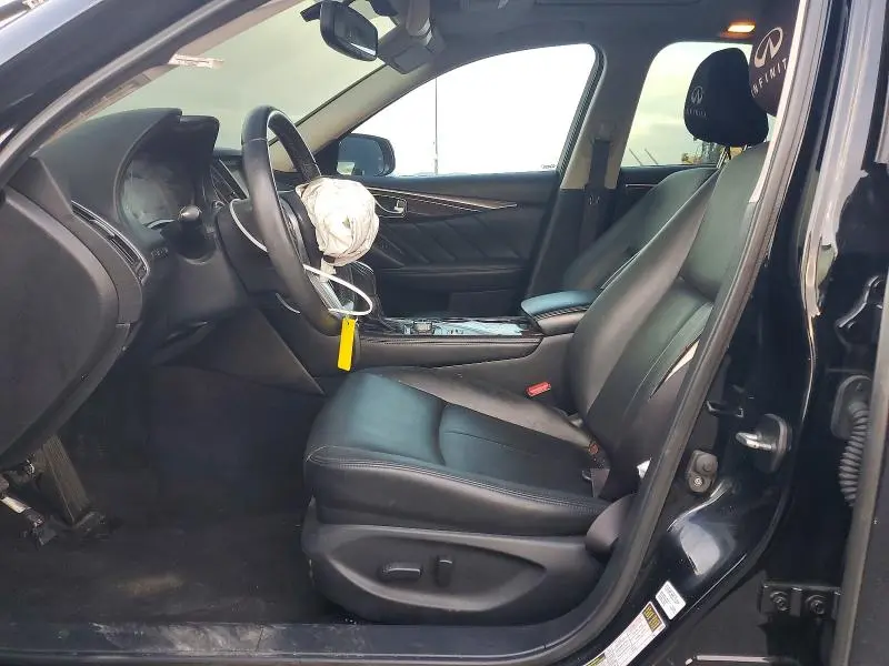 2018 INFINITI Q50 LUXE  