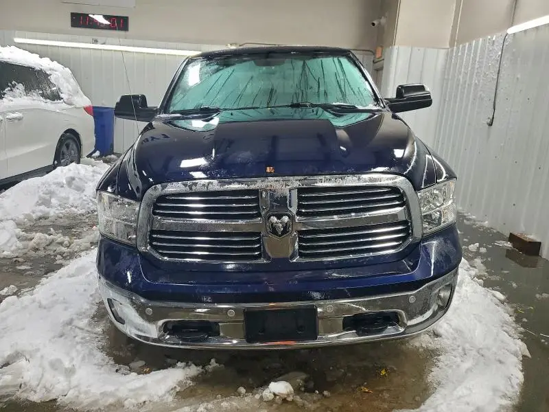 2018 RAM 1500 SLT  