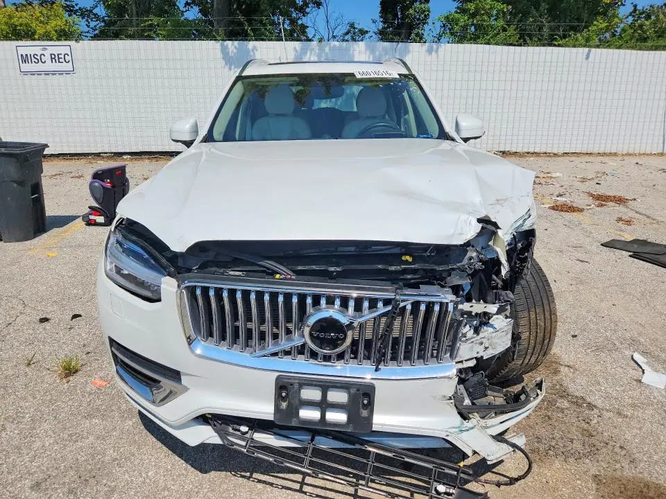 2022 VOLVO XC90 T8 RECHARGE INSCRIPTION  