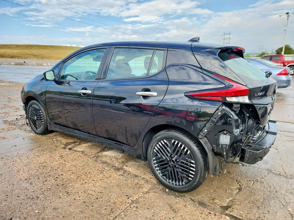 2023 NISSAN LEAF SV PLUS  