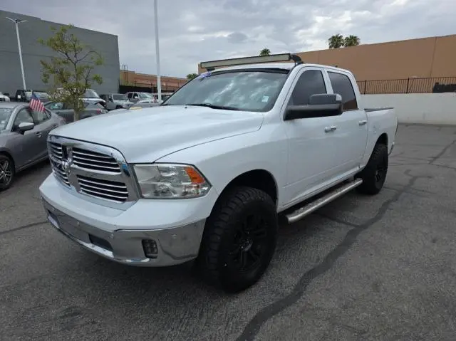 2015 RAM 1500 SLT  