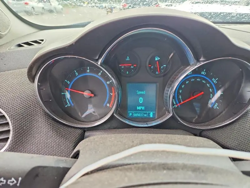 2012 CHEVROLET CRUZE LT  