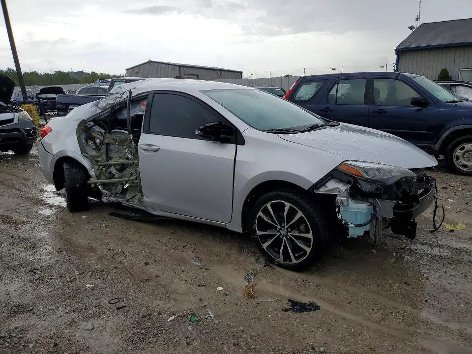 2019 TOYOTA COROLLA SE  