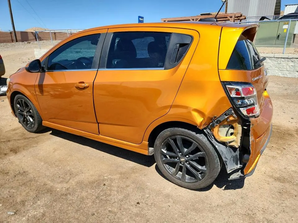 2017 CHEVROLET SONIC LT  