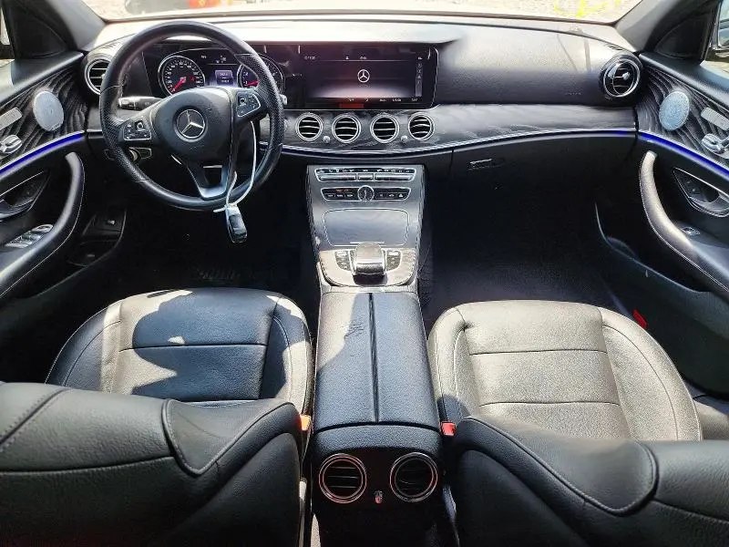 2018 MERCEDES-BENZ E 300  