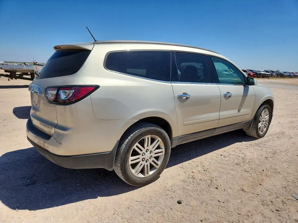 2014 CHEVROLET TRAVERSE LT  
