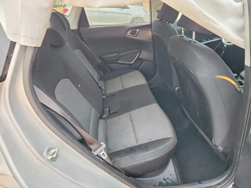 2021 KIA SOUL S  