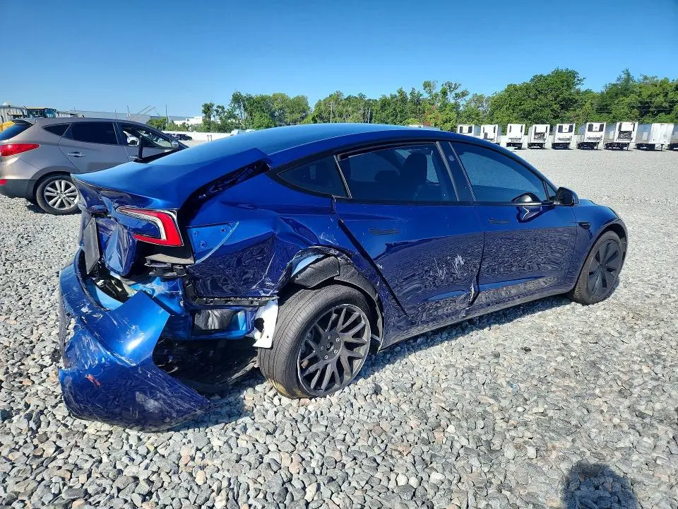 2025 TESLA MODEL 3   