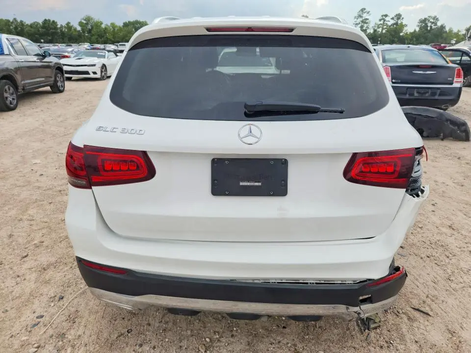 2020 MERCEDES-BENZ GLC 300  