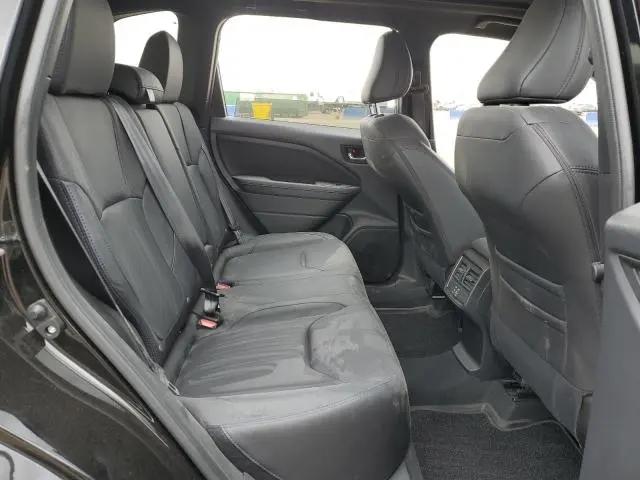 2025 SUBARU FORESTER LIMITED  