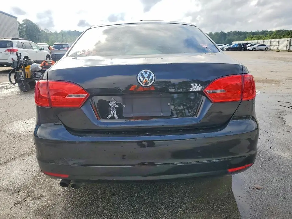 2013 VOLKSWAGEN JETTA BASE  