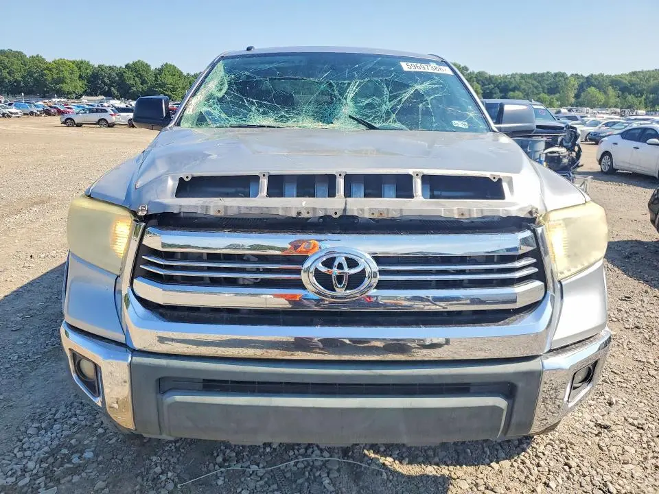 2016 TOYOTA TUNDRA CREWMAX SR5  