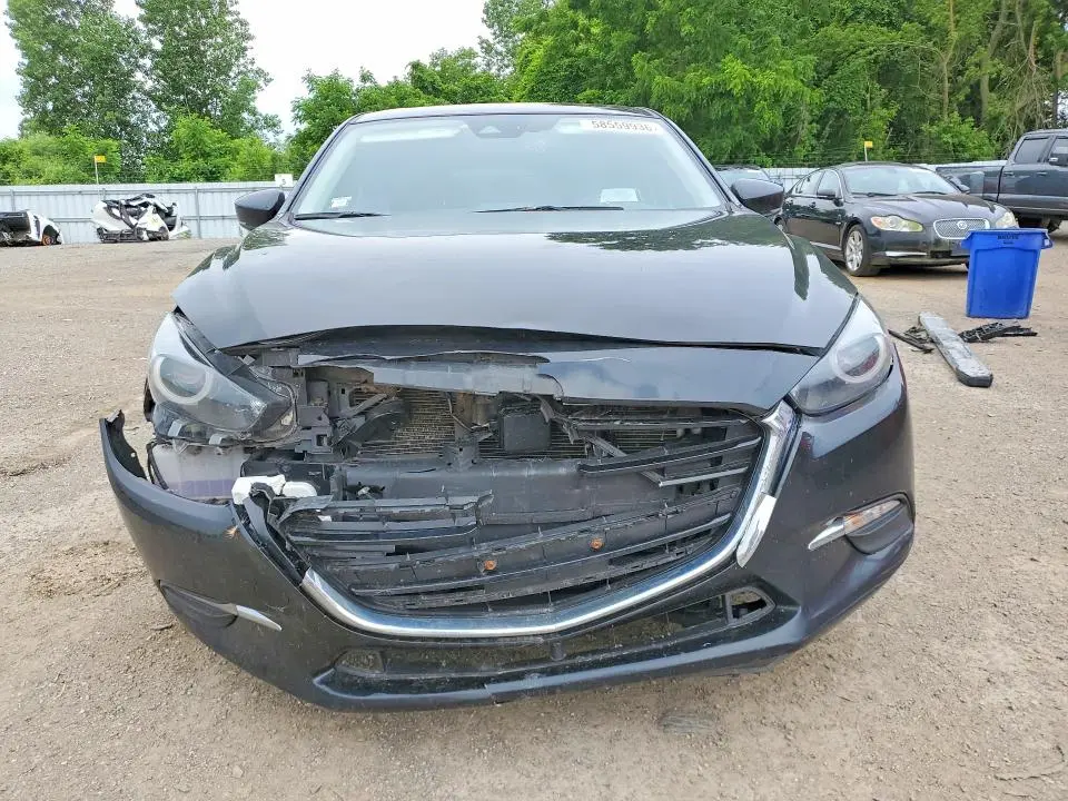 2018 MAZDA 3 GS  