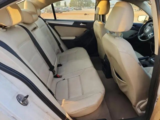 2012 VOLKSWAGEN JETTA SEL  