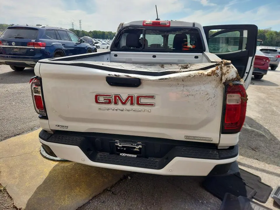 2024 GMC CANYON ELEVATION  