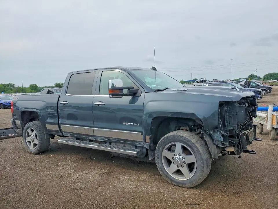 2017 CHEVROLET SILVERADO K2500 HEAVY DUTY LTZ  