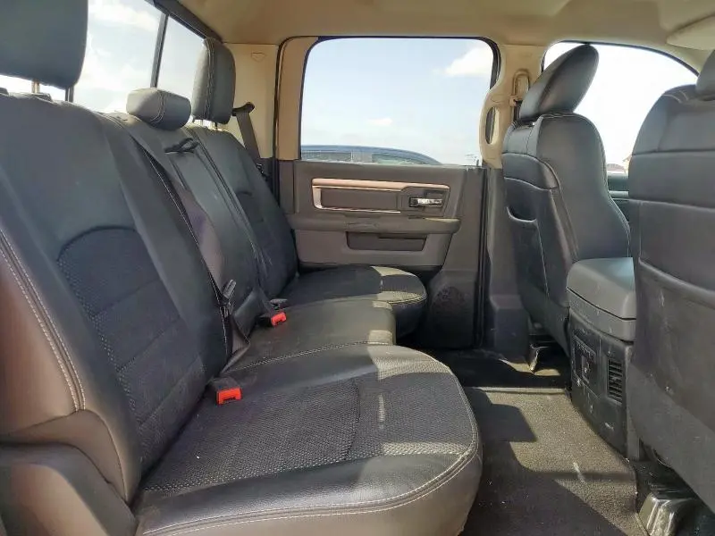 2017 RAM 1500 SLT  