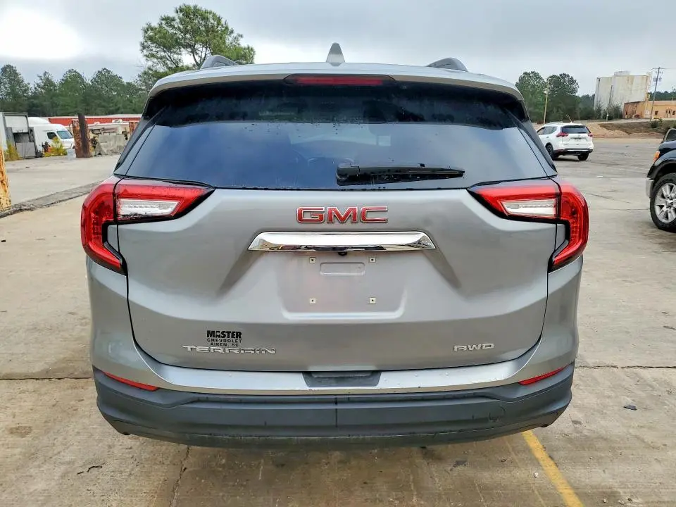 2023 GMC TERRAIN SLE  