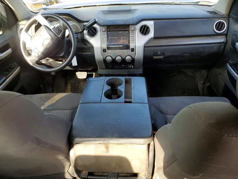 2017 TOYOTA TUNDRA SR5  