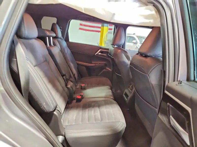 2023 MITSUBISHI OUTLANDER SE  