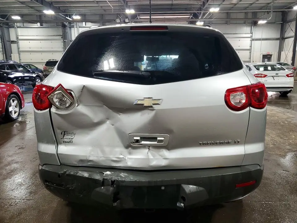 2011 CHEVROLET TRAVERSE LT  