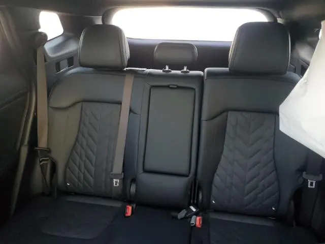 2023 KIA SPORTAGE X LINE  