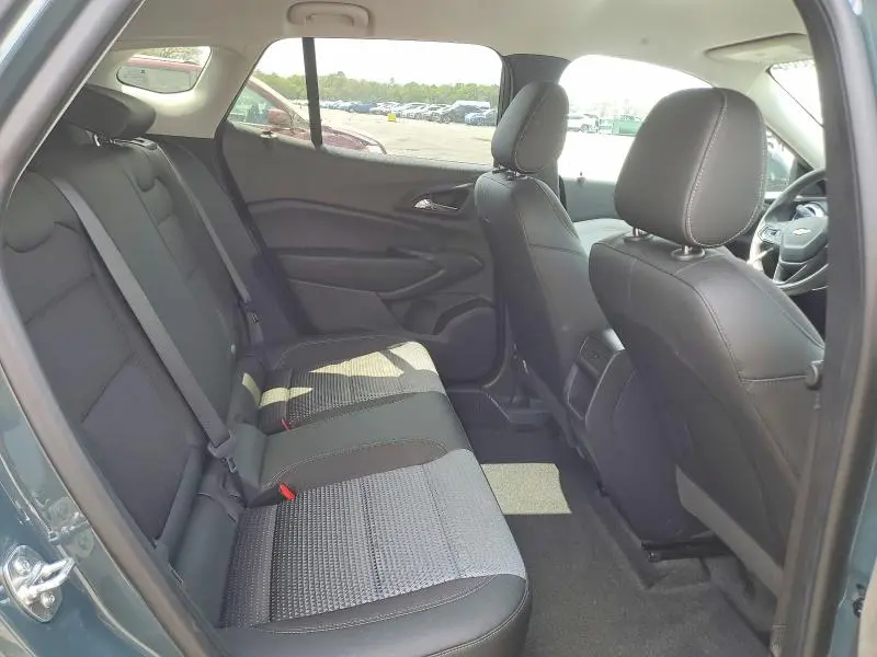 2025 CHEVROLET TRAX 1LT  