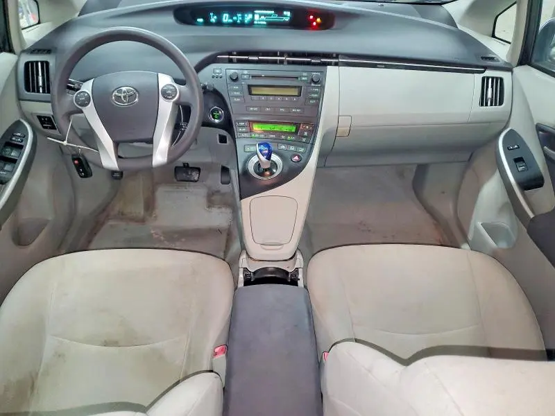 2010 TOYOTA PRIUS II  