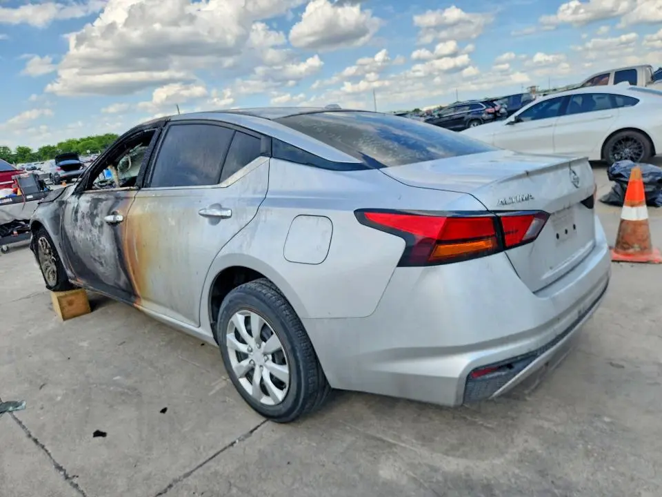 2019 NISSAN ALTIMA S  