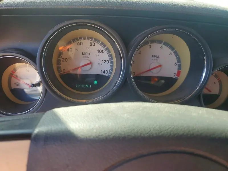 2010 DODGE CHALLENGER SE  