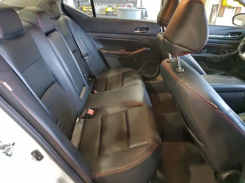 2023 NISSAN ALTIMA SR  