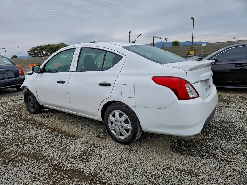2019 NISSAN VERSA S  