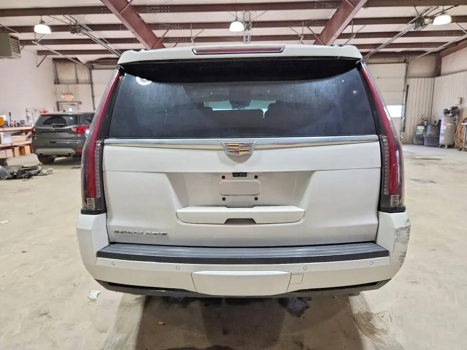 2020 CADILLAC ESCALADE PREMIUM LUXURY  